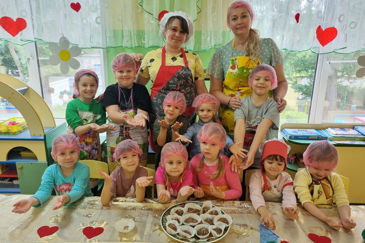 Мама, папа, я - профессиональная семья.
