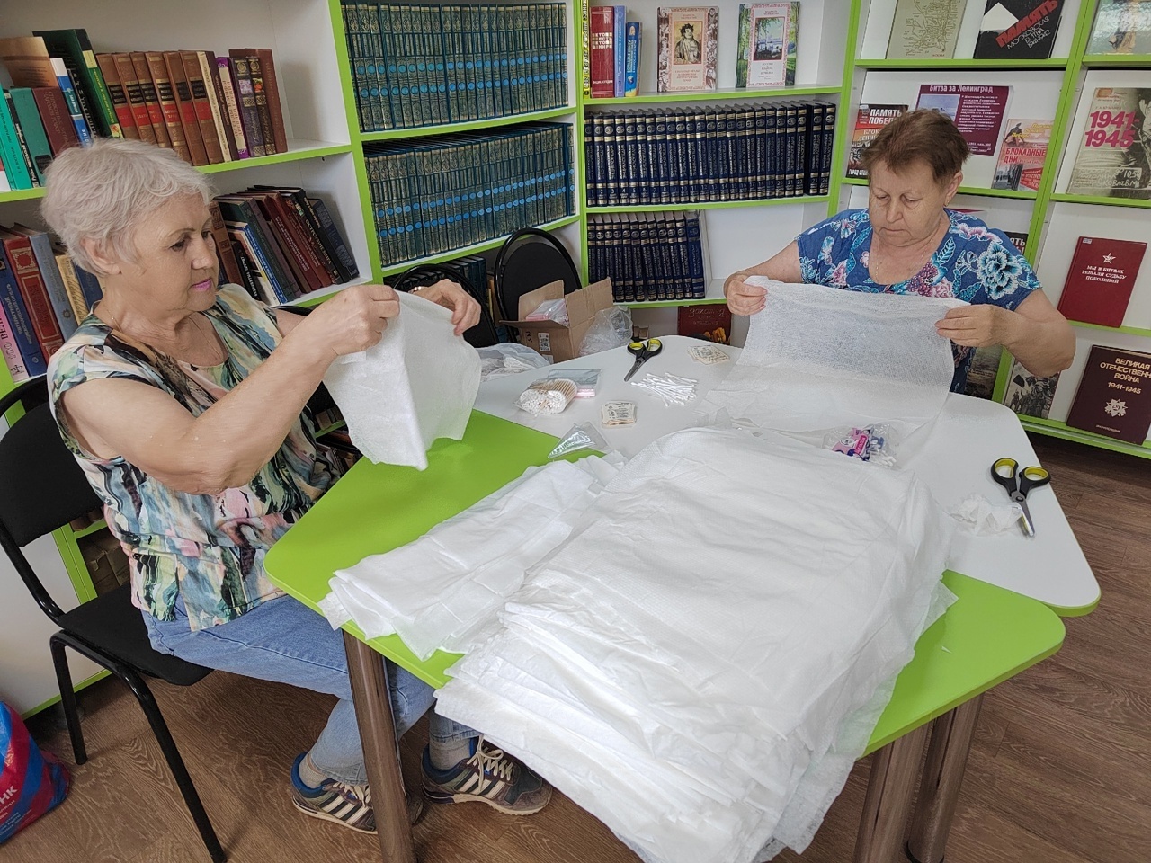 В Дубовской сельской библиотеке состоялся мастер-класс «Сухой душ» Армейский».