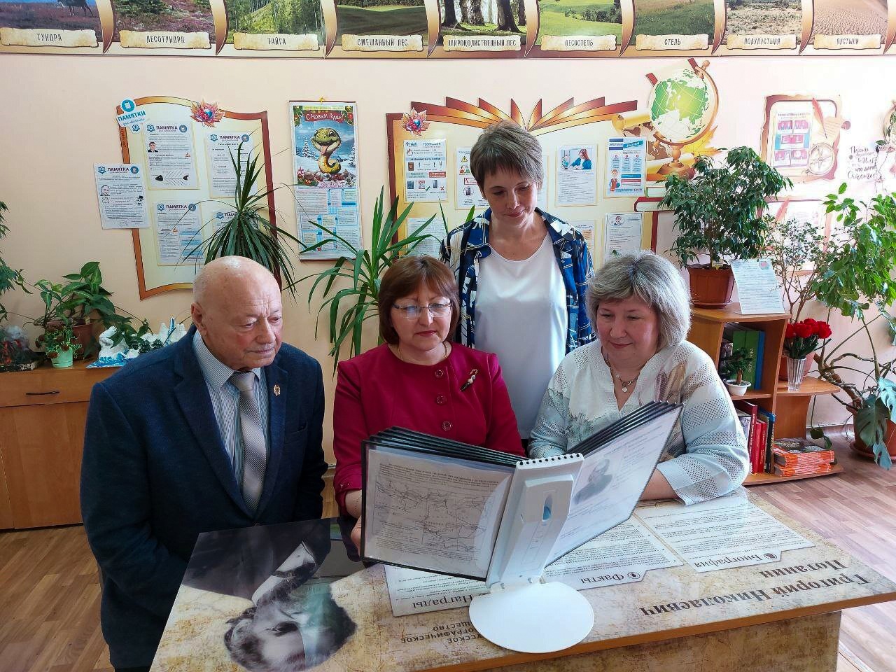 В Узловской школе №1 открылась первая «парта путешественника»!.