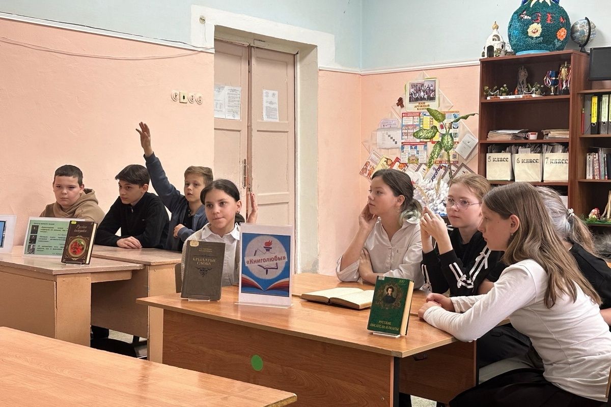 Узловские школьники продемонстрировали свои знания и навыки в области литературы.